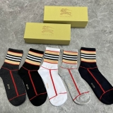2023.10 (With Box) A Box of Burberry Socks (18)